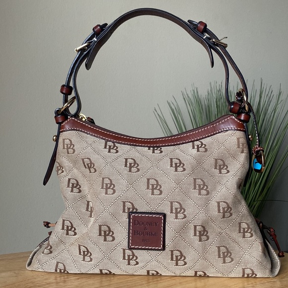 New Dooney & Bourke Monogram Top Handle Bag - Picture 4 of 11